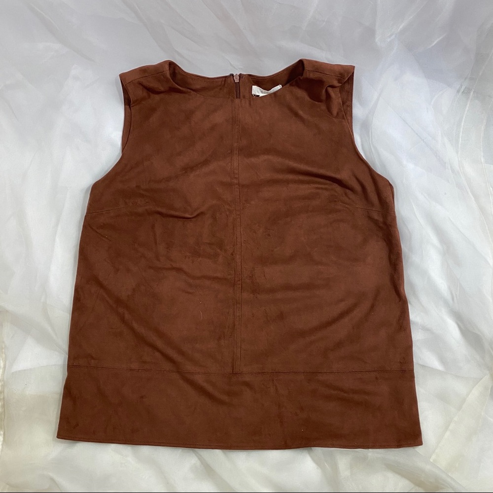 BNCU Sleeveless Suede Top